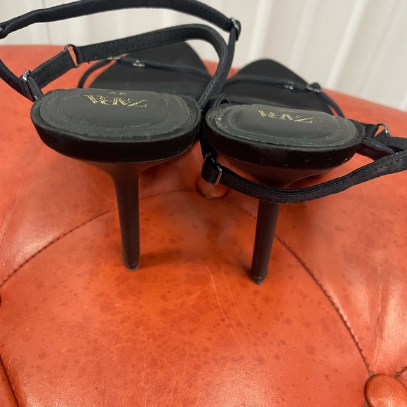 Zara Elegant Black Strappy Heels - Picture 4 of 7